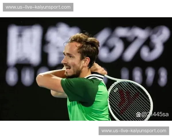 网球体能训练，打造无可匹敌的球场英雄